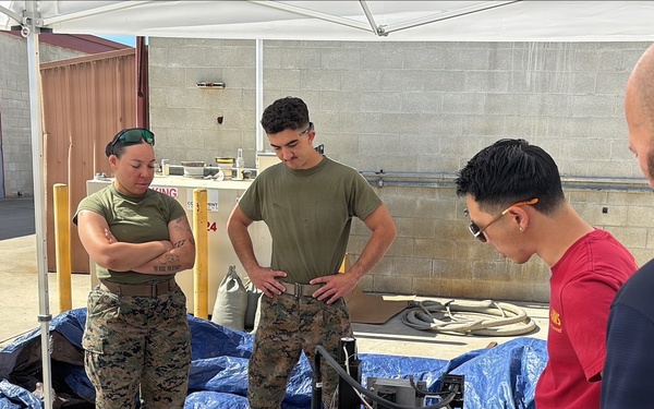 Carderock Supports Marine Corps New Mobile Manufacturing Capability for Forward-Deployed Marines