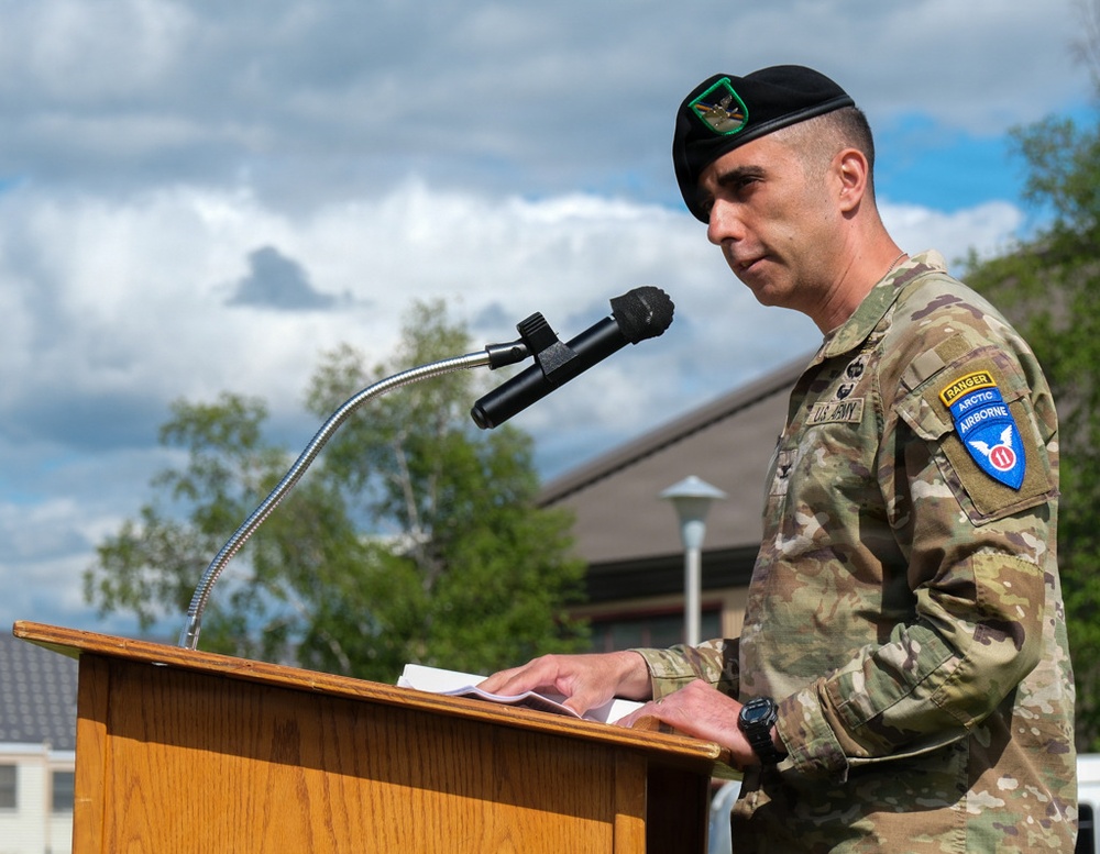 1/11 Conducts Change of Command Ceremony