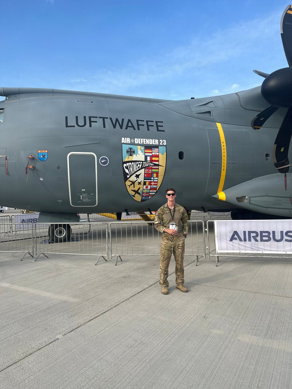 Illinois Army National Guard Aviator Wins Gen. Douglas MacArthur Leadership Award