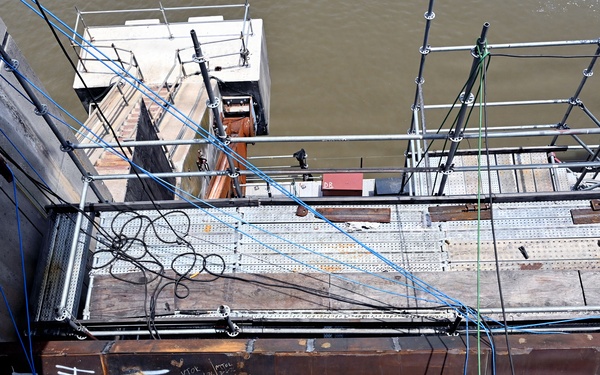 Contractors perform repairs on Tainter Gates 14 and 15 at Robert S. Kerr