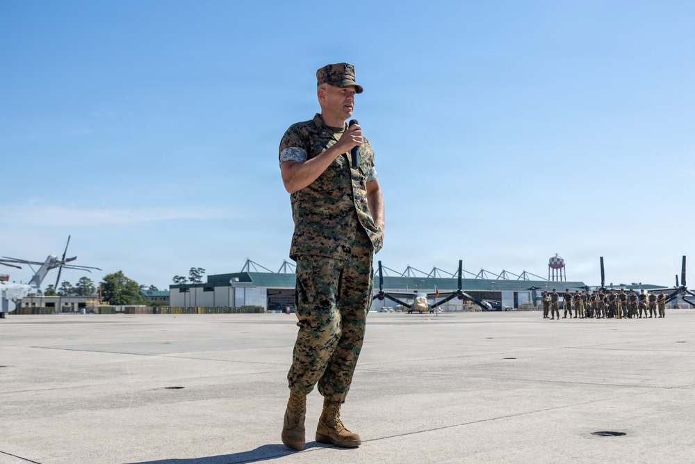 HMH-461 change of command