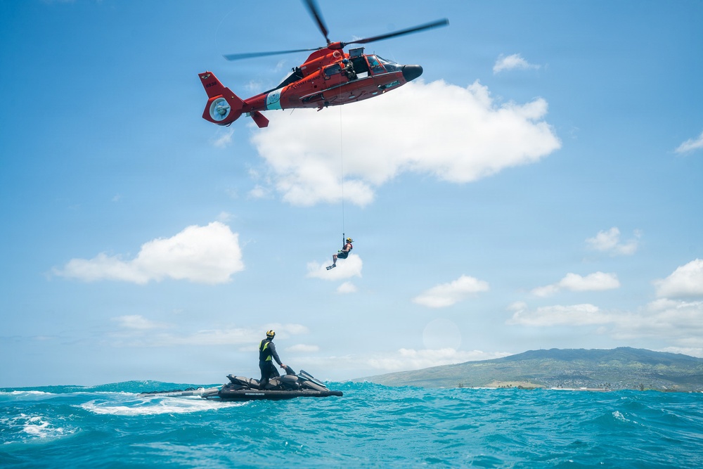 Coast Guard Air Station Barbers Point conducts rescue watercraft training