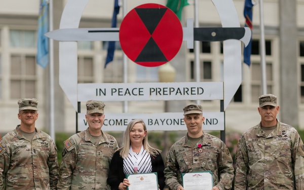 Bayonet with Honors