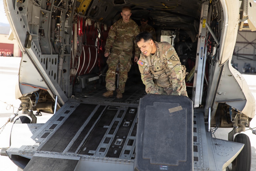 422nd Signal Battalion and 911st Aviation Battalion prepares for Desert Forge Mission.