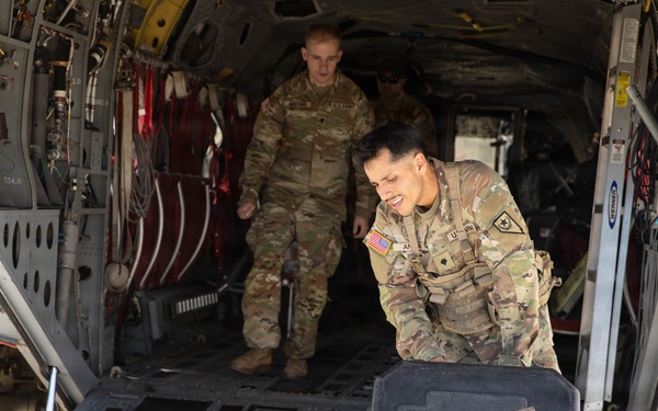 422nd Signal Battalion and 911st Aviation Battalion prepares for Desert Forge Mission.