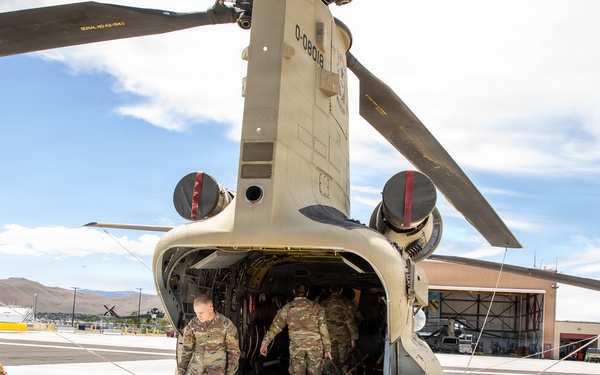 422nd Signal Battalion and 911st Aviation Battalion prepare for Desert Forge Mission.