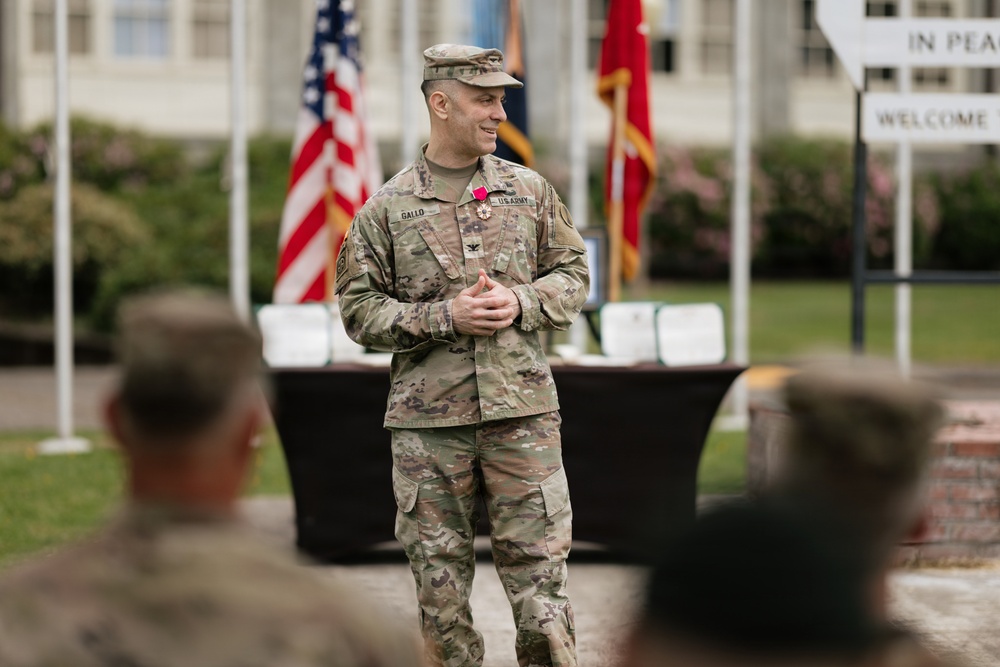 Bayonet with Honors