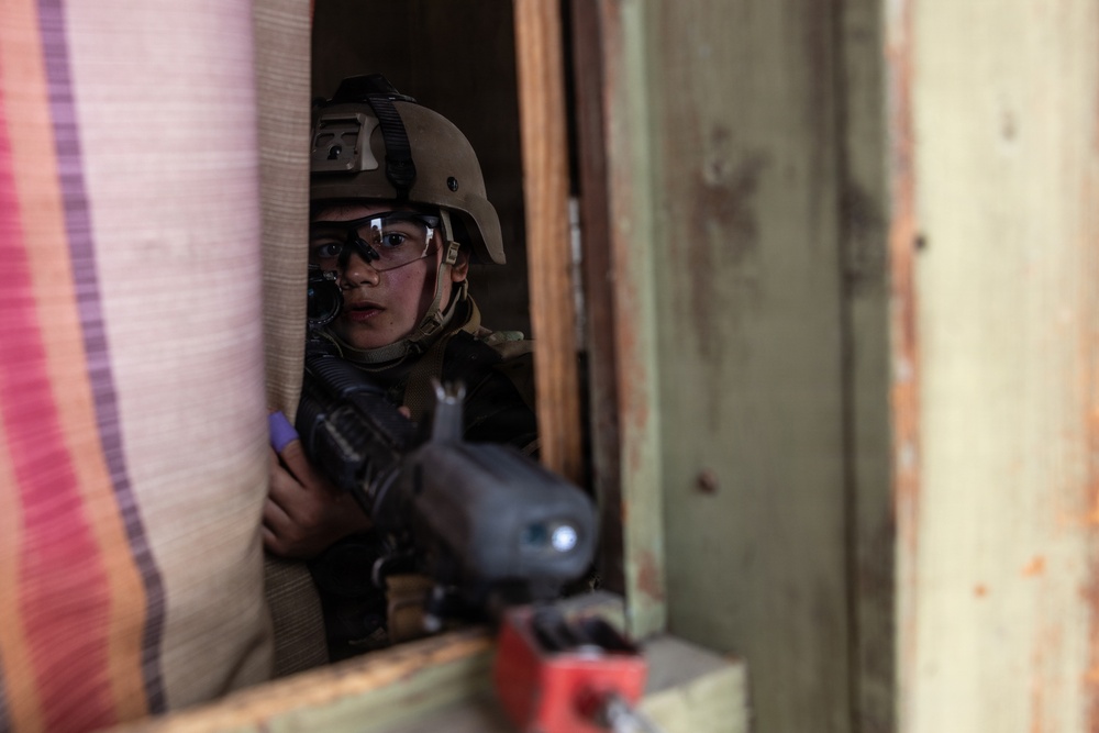CORTRAMID: NROTC Midshipmen participate in infantry immersion trainer