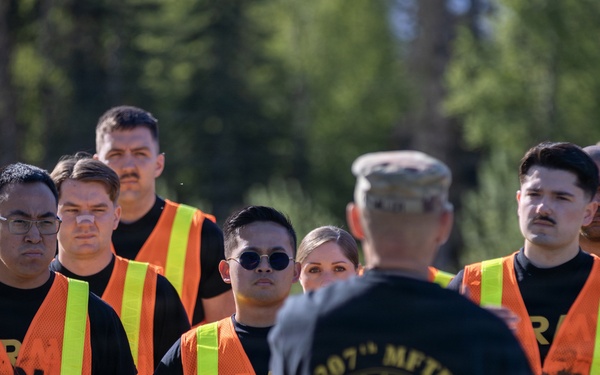 Alaska Army National Guardsmen conduct the Army Fitness Test