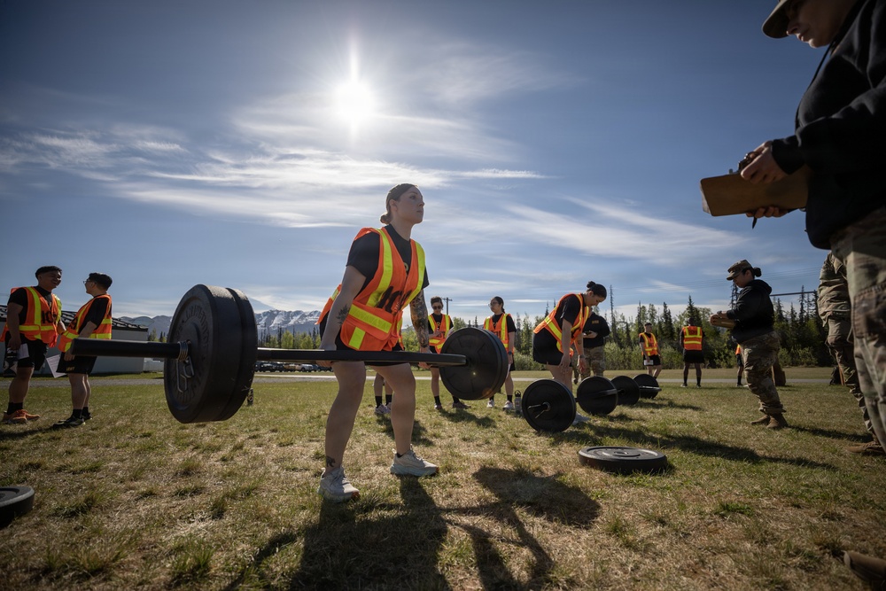 Alaska Army National Guardsmen conduct the Army Fitness Test