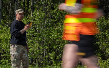 Alaska Army National Guardsmen conduct the Army Fitness Test