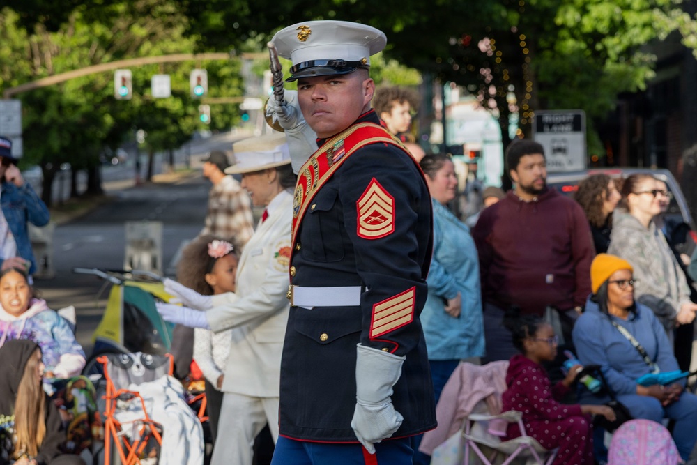 1st MARDIV Band performs at the Portland Rose Festival Fleet Week