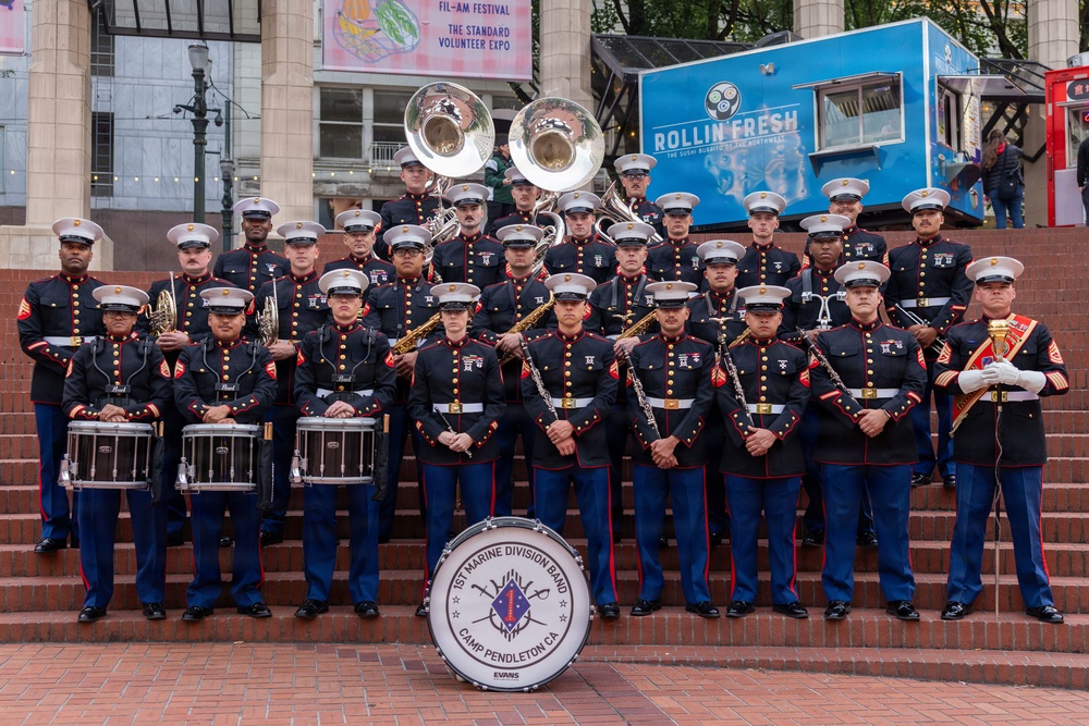 1st MARDIV Band performs at the Portland Rose Festival Fleet Week