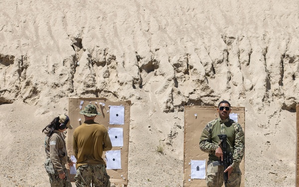 NMCB 4 Seabees Qualify on the M4