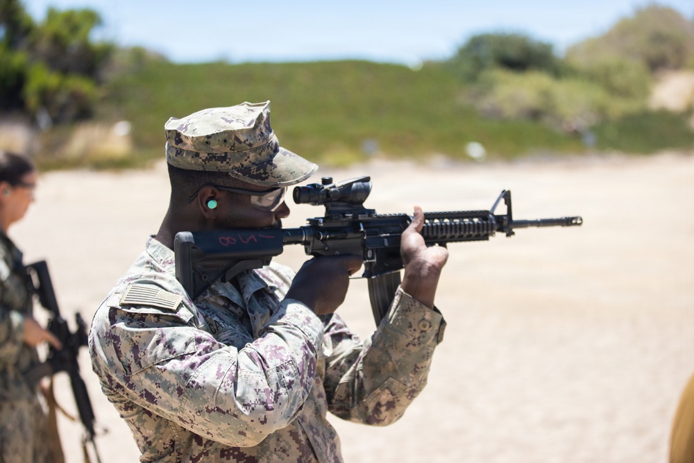 NMCB 4 Seabees Qualify on the M4