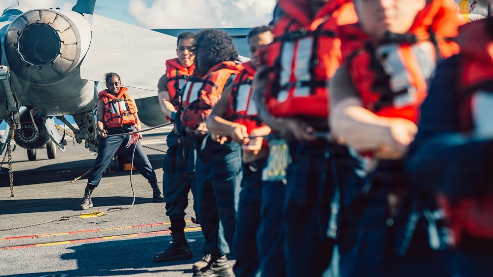 George Washington Conducts Fueling at Sea