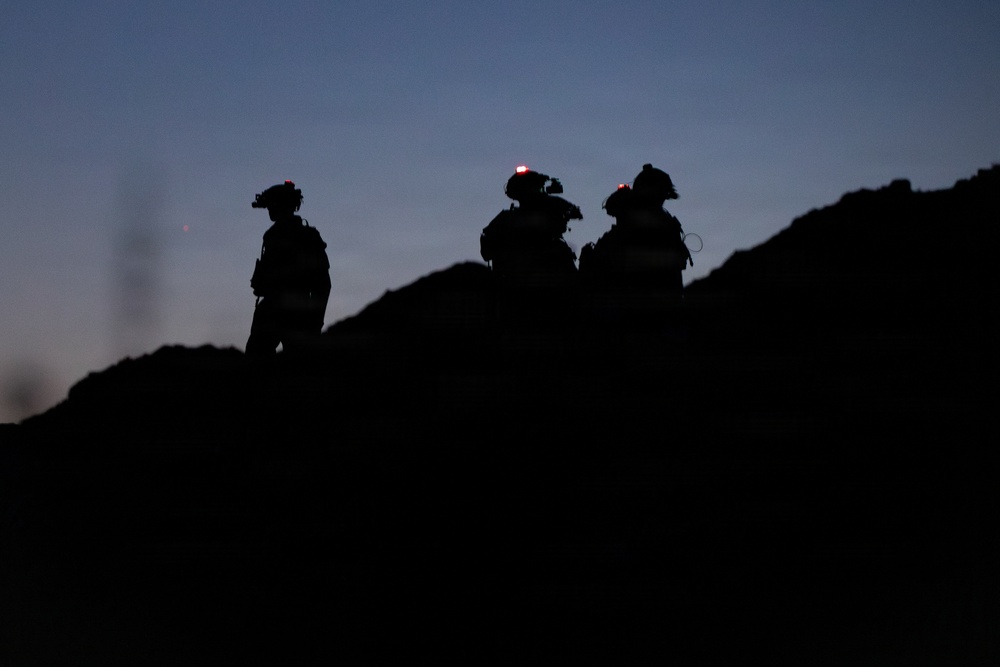 ITX 3-26 | 1st Battalion, 24th Marines Conduct Night Platoon Attack at Range 410 Alpha