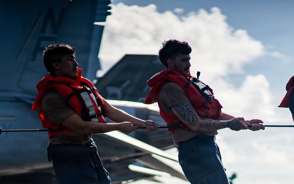 George Washington Conducts Fueling at Sea