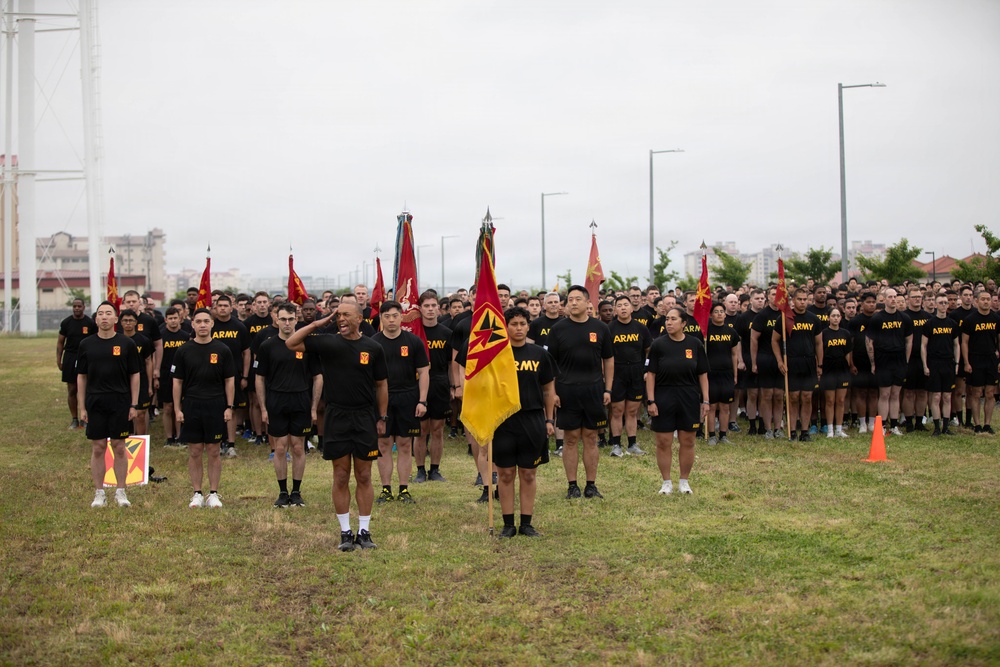 35th ADA Brigade Participates in KATUSA Friendship Week Run