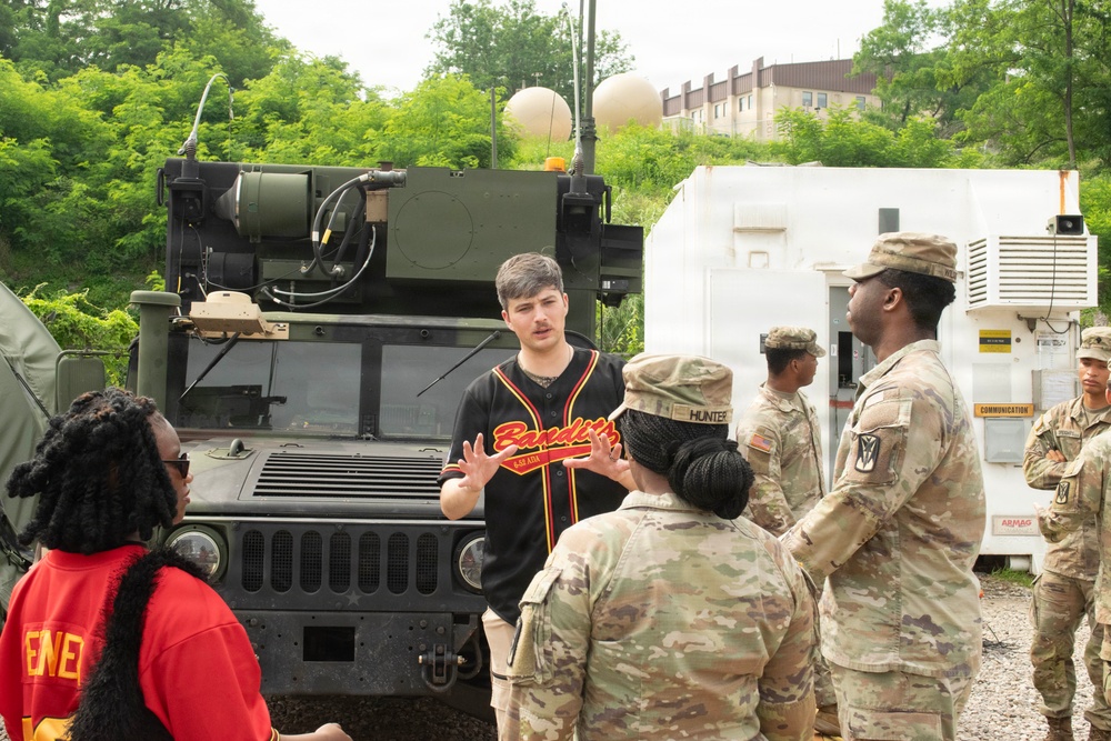 Bravo Battery Hosts Static Display