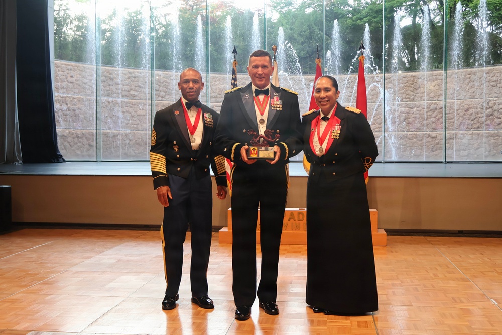 35th Air Defense Artillery Brigade Hosts Brigade Ball