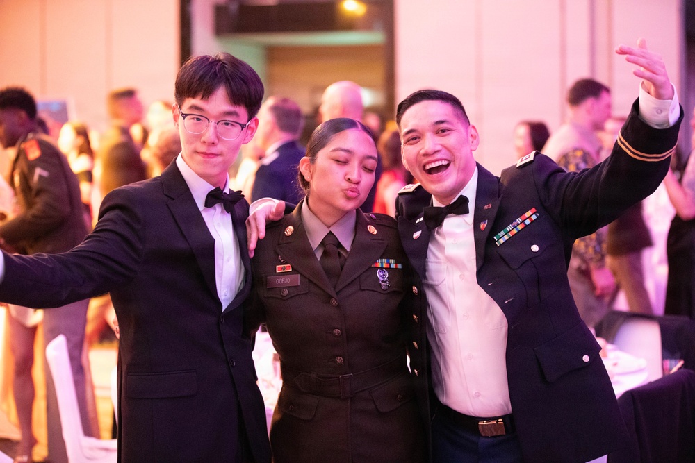 35th Air Defense Artillery Brigade Hosts Brigade Ball