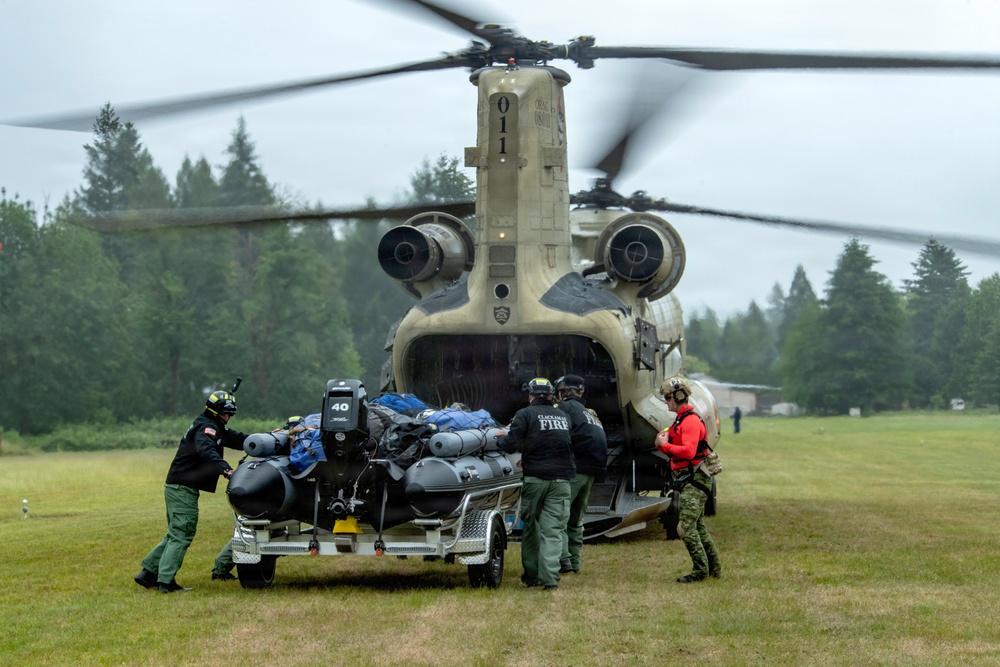 Oregon National Guard members collaborated with the Clackamas Fire Department and additional first responders to conduct aviation rescue training