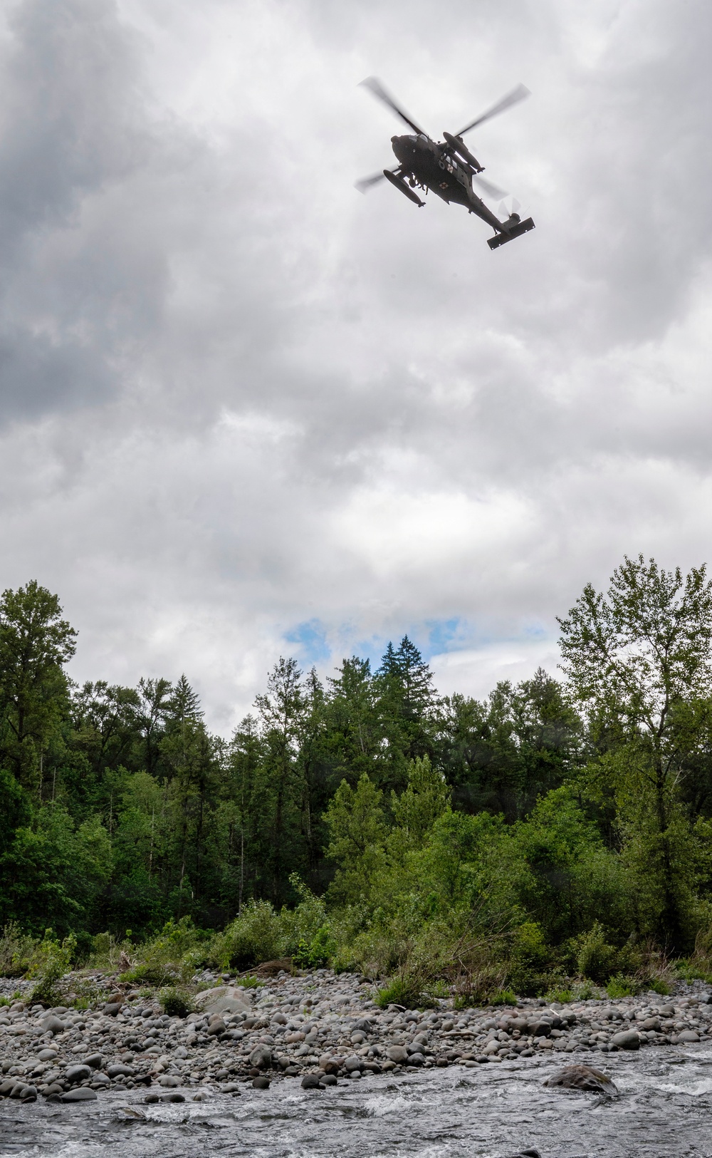 Oregon National Guard members collaborated with the Clackamas Fire Department and additional first responders to conduct aviation rescue training
