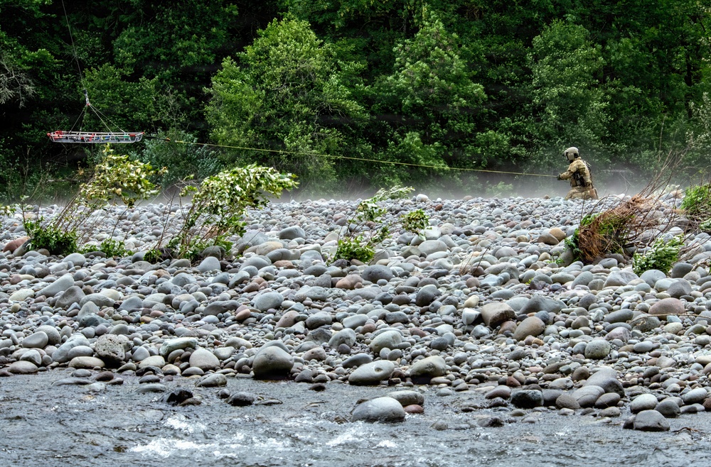 Oregon National Guard members collaborated with the Clackamas Fire Department and additional first responders to conduct aviation rescue training