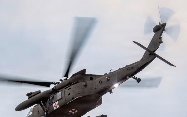 Oregon National Guard members collaborated with the Clackamas Fire Department and additional first responders to conduct aviation rescue training