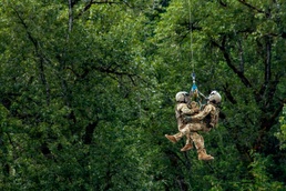 Oregon National Guard members collaborated with the Clackamas Fire Department and additional first responders to conduct aviation rescue training