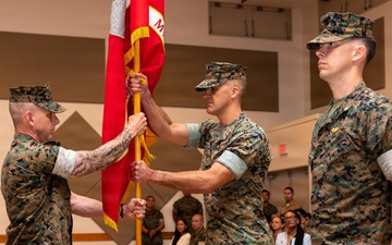 Lt. Col. Brett Collins relinquishes command of MWHS-1 to Lt. Col. Colton Bowser