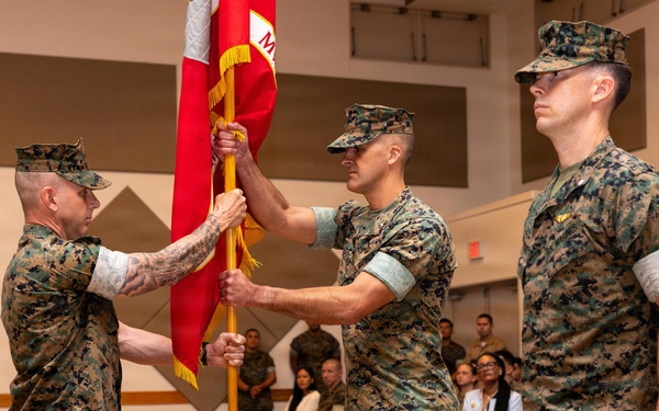 Lt. Col. Brett Collins relinquishes command of MWHS-1 to Lt. Col. Colton Bowser