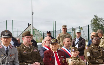 Last WWII veteran of 90th Infantry Division speaks at monument unveiling