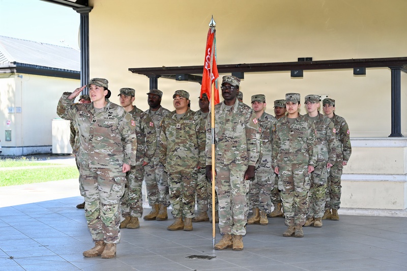 Headquarters and Headquarters Detachment, 509th Strategic Signal Battalion Conducts Change of Command Ceremony