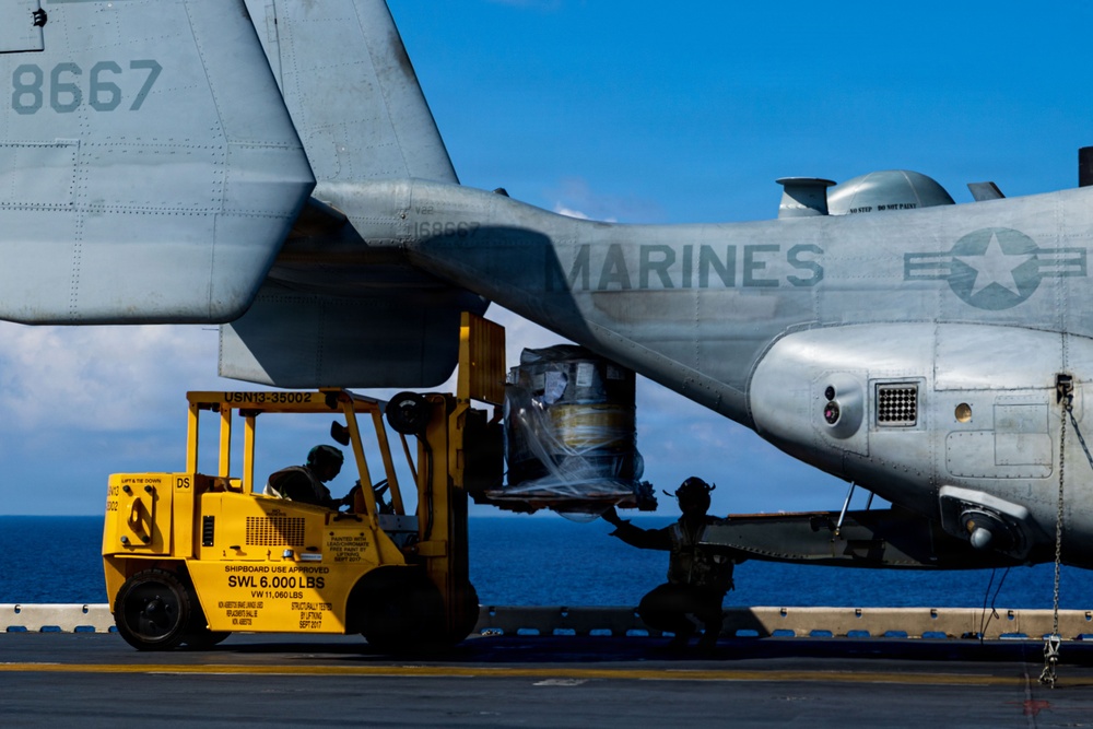 11th MEU Marines, Sailors Conduct Flight Operations Aboard USS Boxer