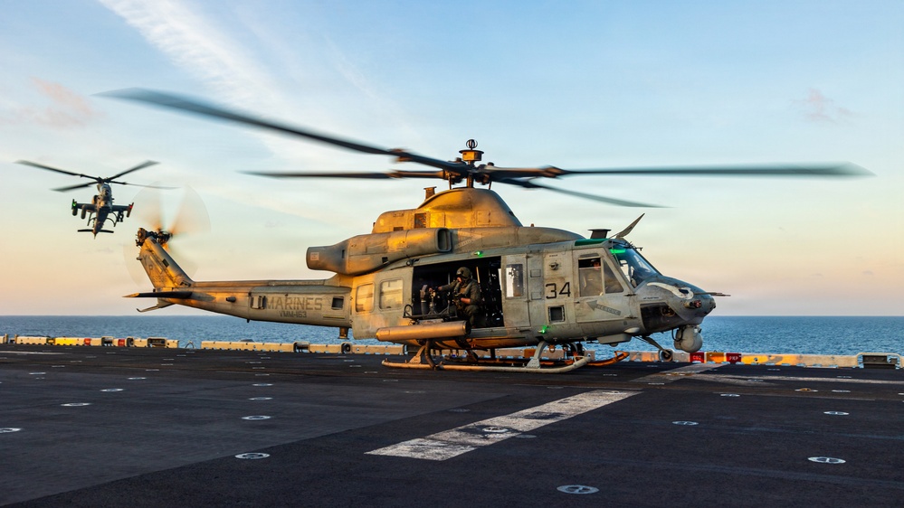 11th MEU Marines, Sailors Conduct Flight Operations Aboard USS Boxer