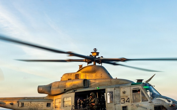 11th MEU Marines, Sailors Conduct Flight Operations Aboard USS Boxer