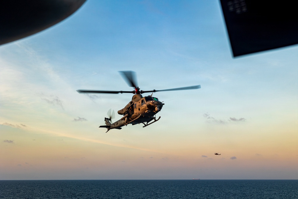 11th MEU Marines, Sailors Conduct Flight Operations Aboard USS Boxer