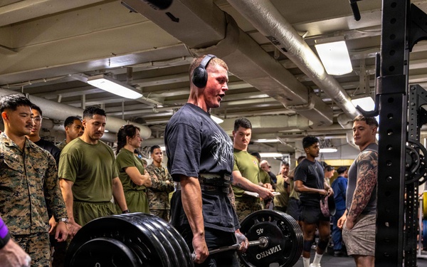 11th MEU Marines, Sailors Execute USS Boxer’s 1,000 Pound Club Challenge