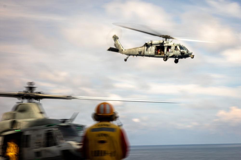11th MEU Marines, Sailors Conduct Flight Operations Aboard USS Boxer