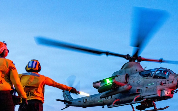 11th MEU Marines, Sailors Conduct Flight Operations Aboard USS Boxer