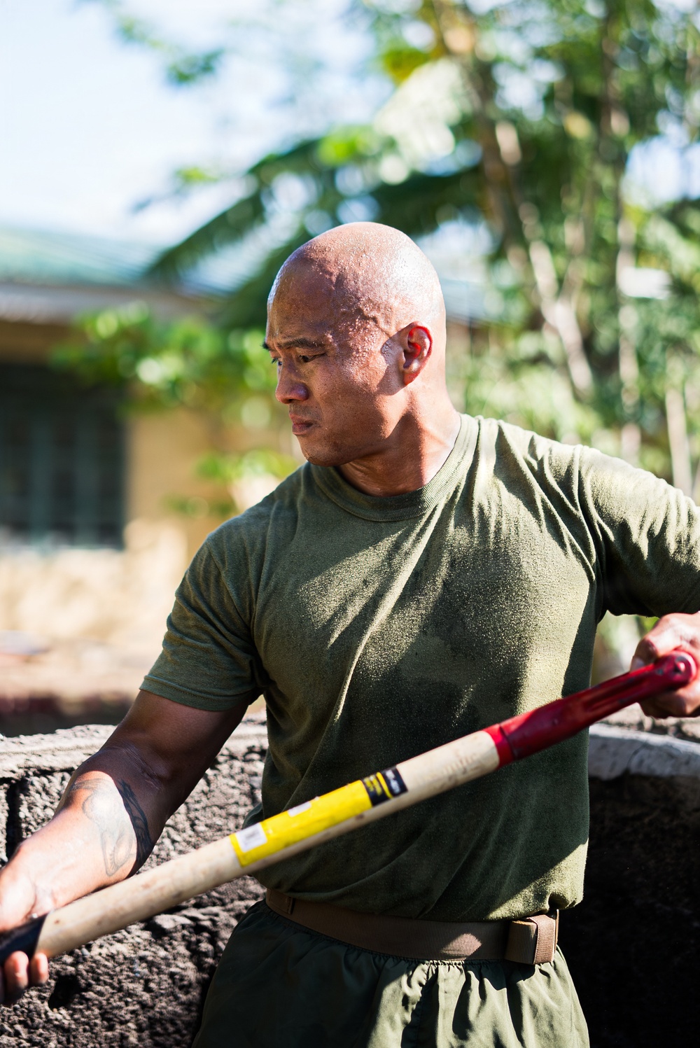 U.S. Marines and Philippine service members participate in Bobon Elementary Eskwela