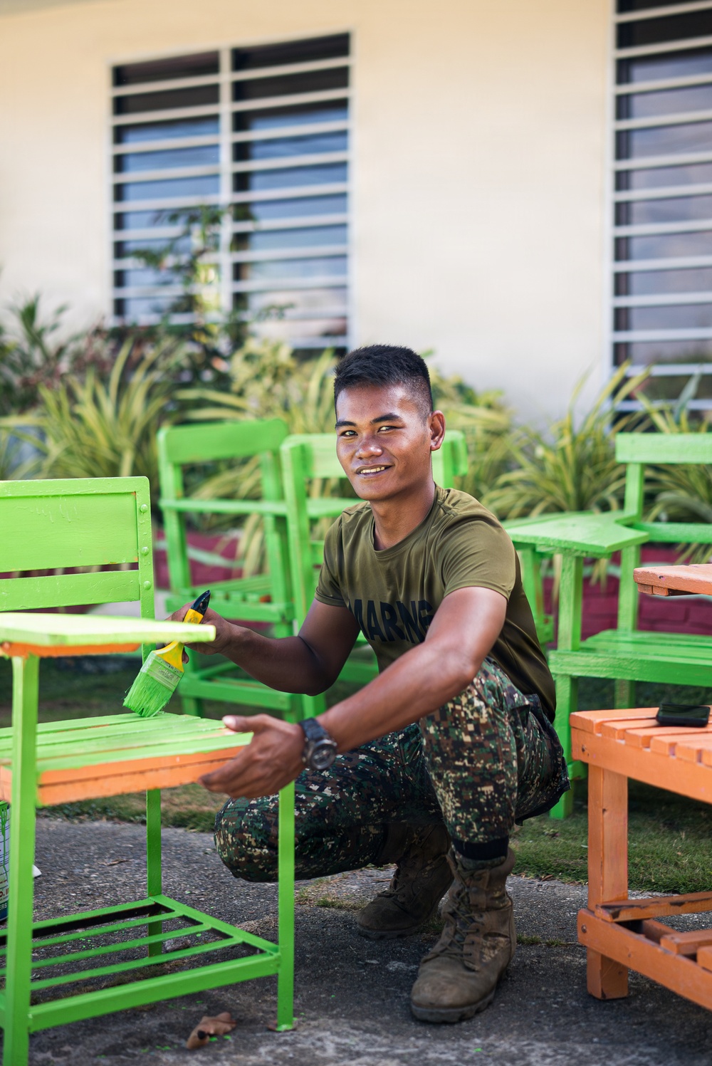 U.S. Marines and Philippine service members participate in Bobon Elementary Eskwela [Image 4 of 26]