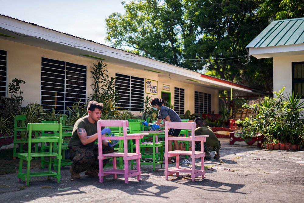 U.S. Marines and Philippine service members participate in Bobon Elementary Eskwela