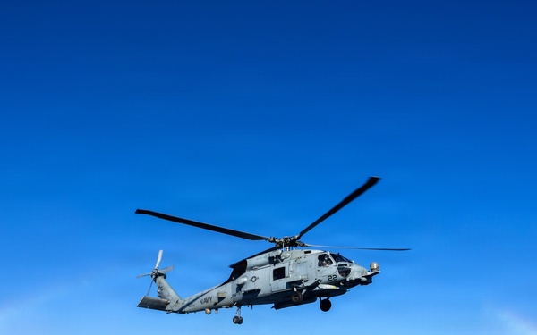 USS Arleigh Burke (DDG 51) Conducts Flight Operations with Helicopter Maritime Strike Squadron 79 (HSM-79)