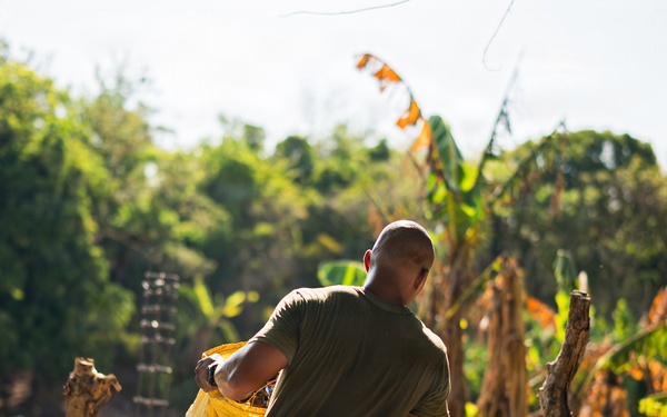U.S. Marines and Philippine service members participate in Bobon Elementary Eskwela