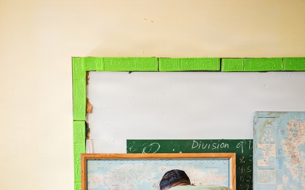 U.S. Marines and Philippine service members participate in Bobon Elementary Eskwela