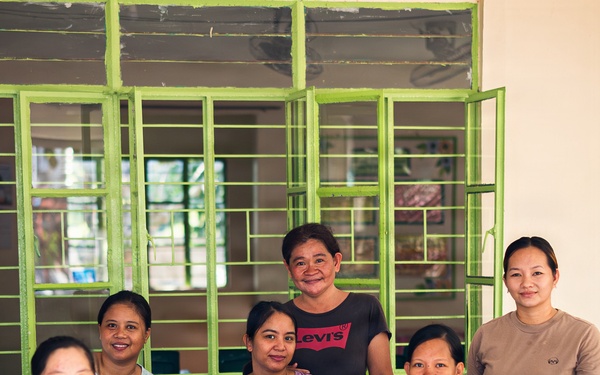 U.S. Marines and Philippine service members participate in Bobon Elementary Eskwela