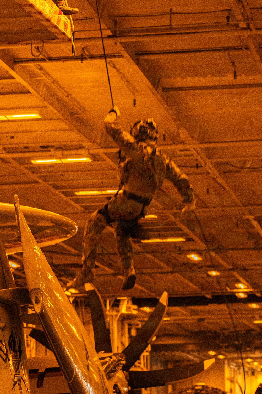 George Washington Conducts Fast Rope Exercise